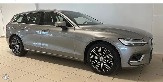 Volvo V60 T8 TwE AWD Inscription / Vetokoukku / 360-kamera / Image 7